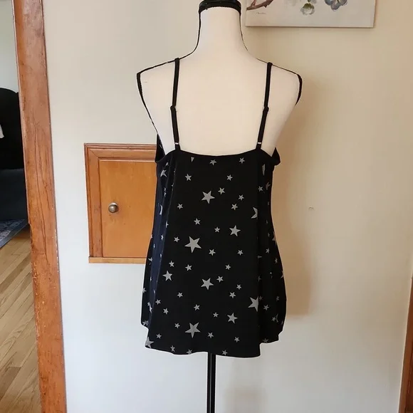 Torrid Star Cami Size 18/20 (Torrid Size 2 ) - Picture 2 of 2